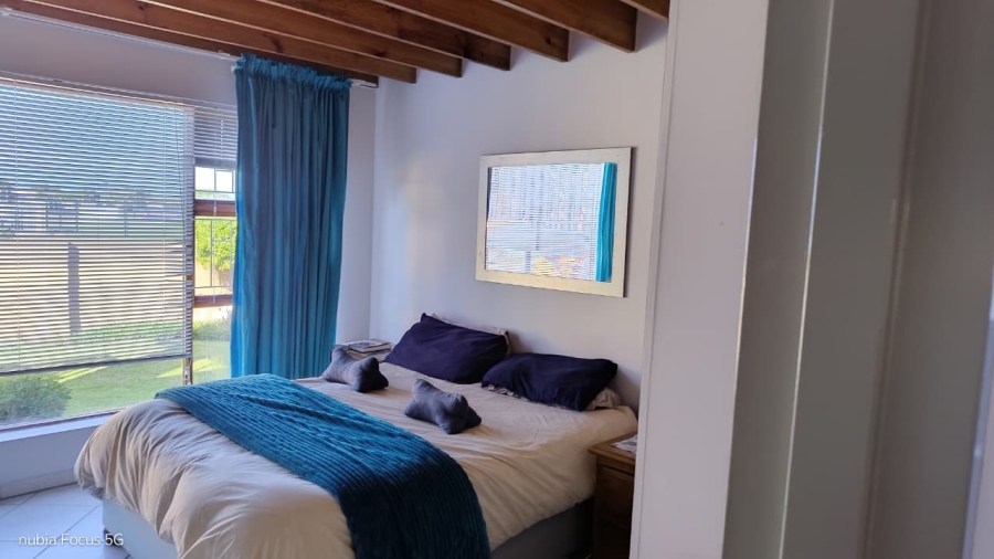 3 Bedroom Property for Sale in Wavecrest Eastern Cape